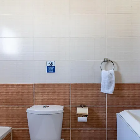 Olympus 2-bedroom * Larnaca